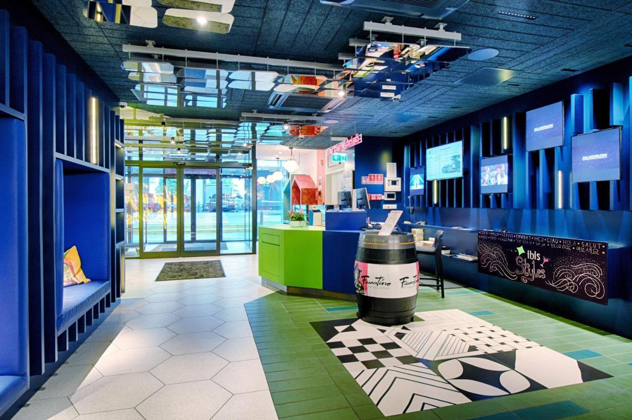 Ibis Styles Warszawa Centrum Екстериор снимка