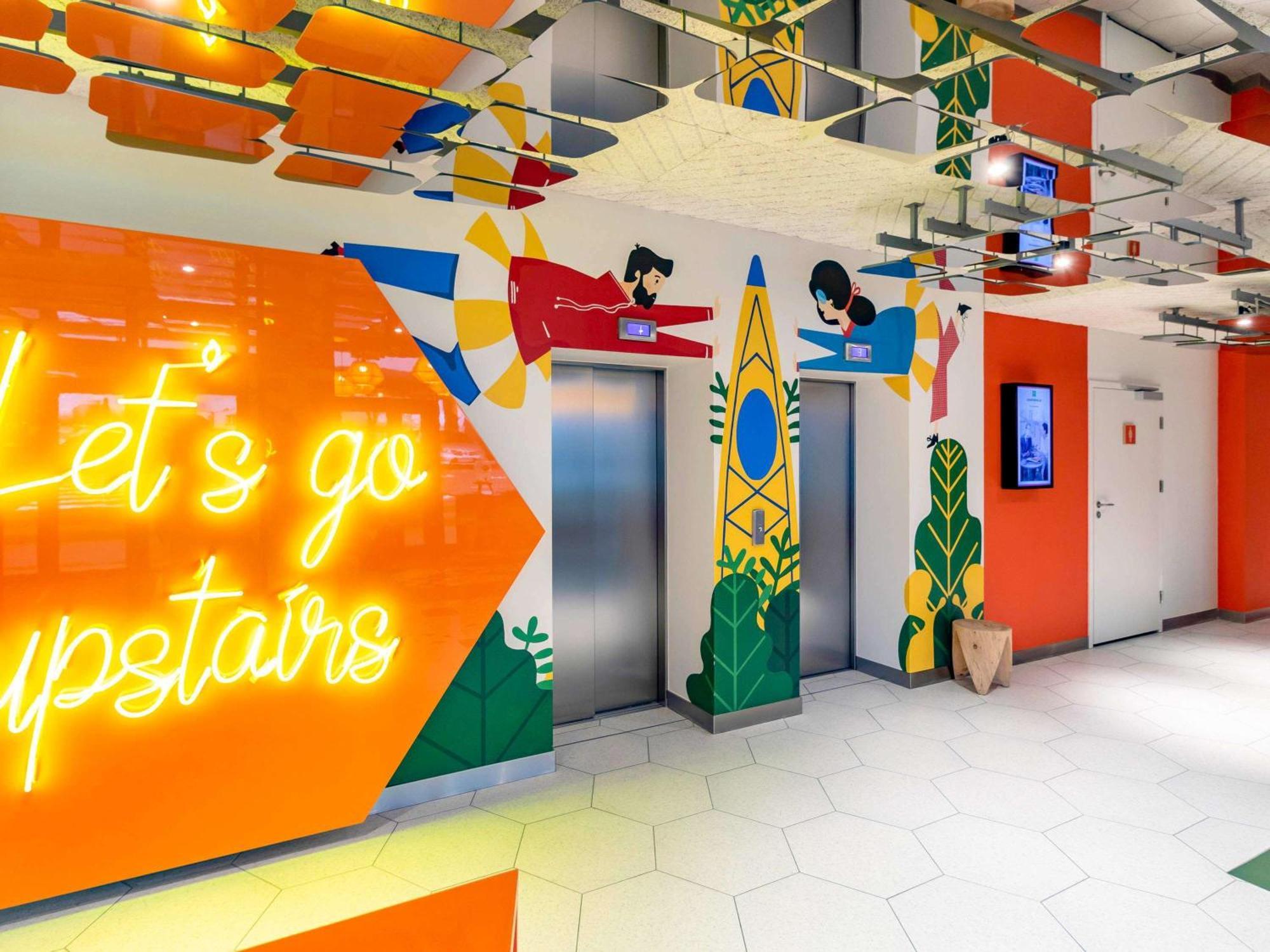 Ibis Styles Warszawa Centrum Екстериор снимка